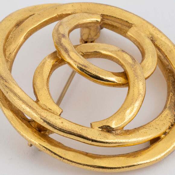CHANEL Authentic Gold Brooch
